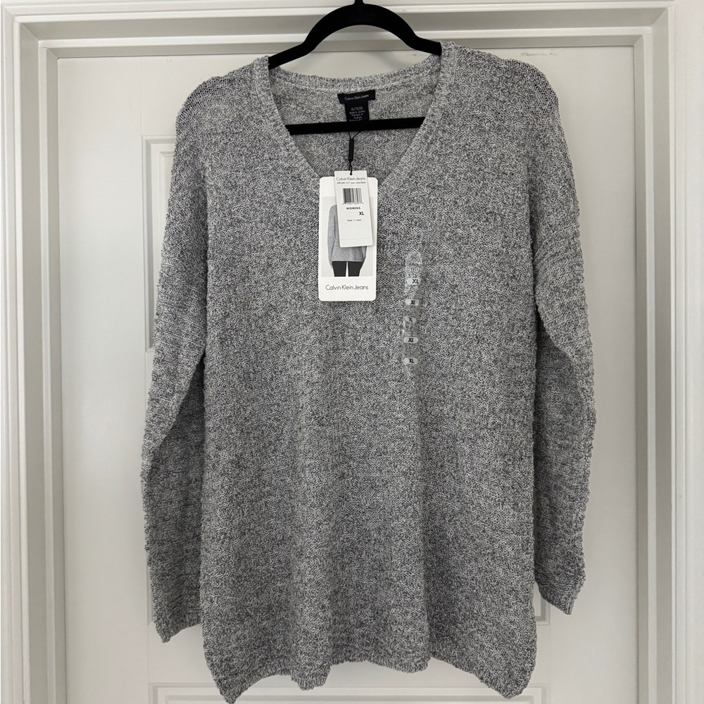 Calvin Klein Jeans V-Neck Knit Sweater – Gray, Size XL (New w/ Tags)